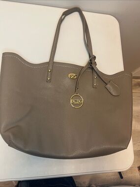 BCBG Taupe Pebbled Tote shoulders  bag with Gold Charm